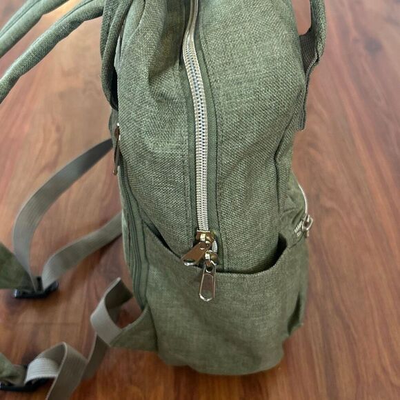 Anello medium backpack day pack water bottle carrier green main image 4